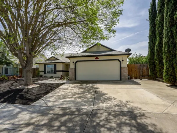 2247 Laguna Way, Los Banos, CA 93635