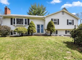 5 Radding St, Manchester, CT 06042