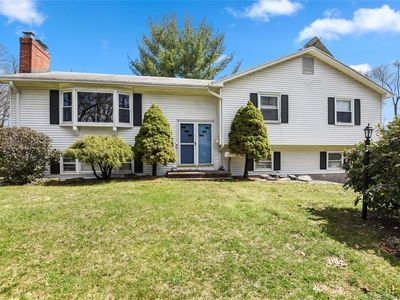5 Radding St, Manchester, CT, 06042