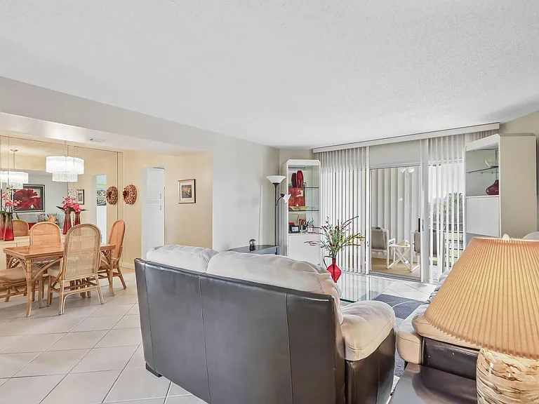 3951 Via Poinciana Way #511 — Photo 5