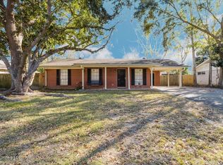 113 Colmer Cir, Ocean Springs, MS 39564