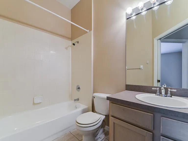 12134 Winding Woods Way — Photo 15
