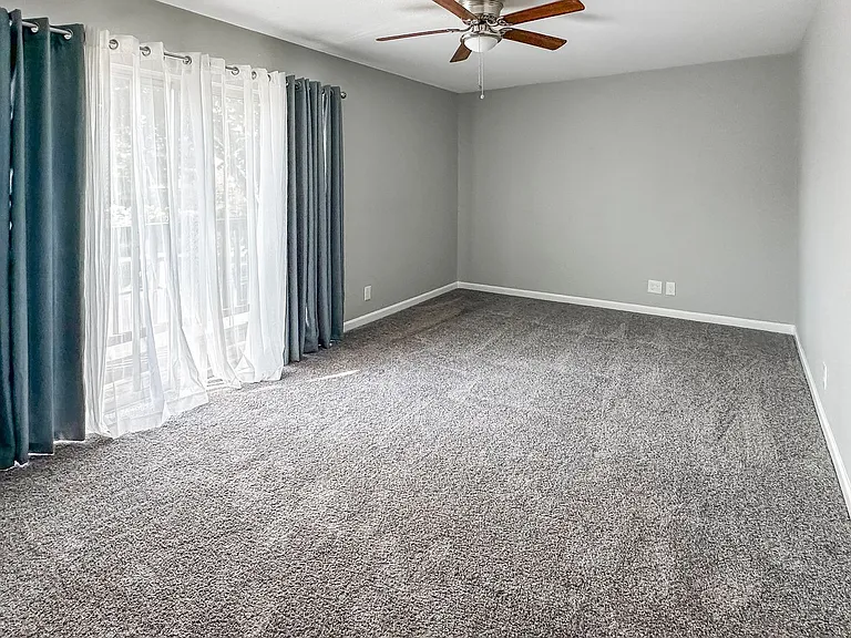 6923 Glen Fair — Photo 16