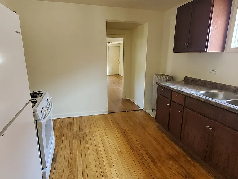 1631 Buena Vista Ave #2 — Photo 3
