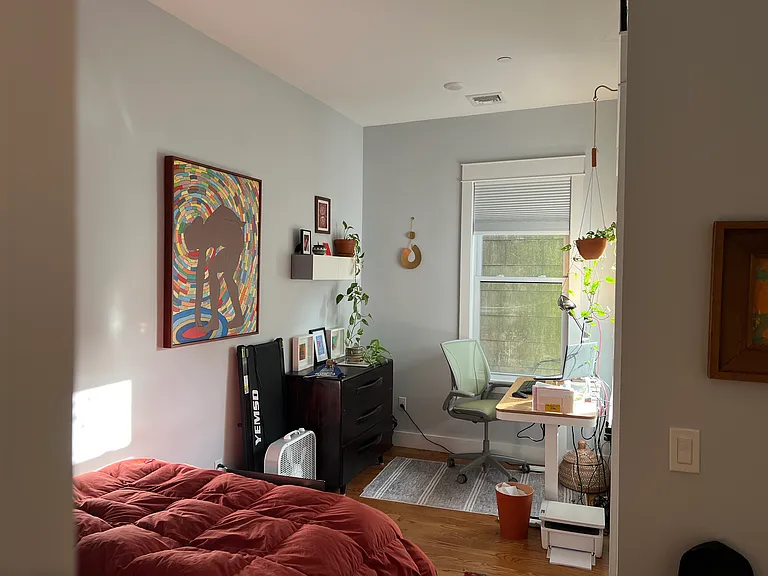 236 Lexington St #2 — Photo 4