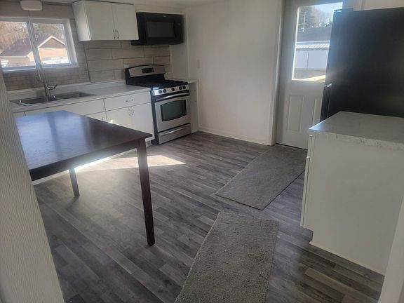 5th image of 4625 Douglas Ave