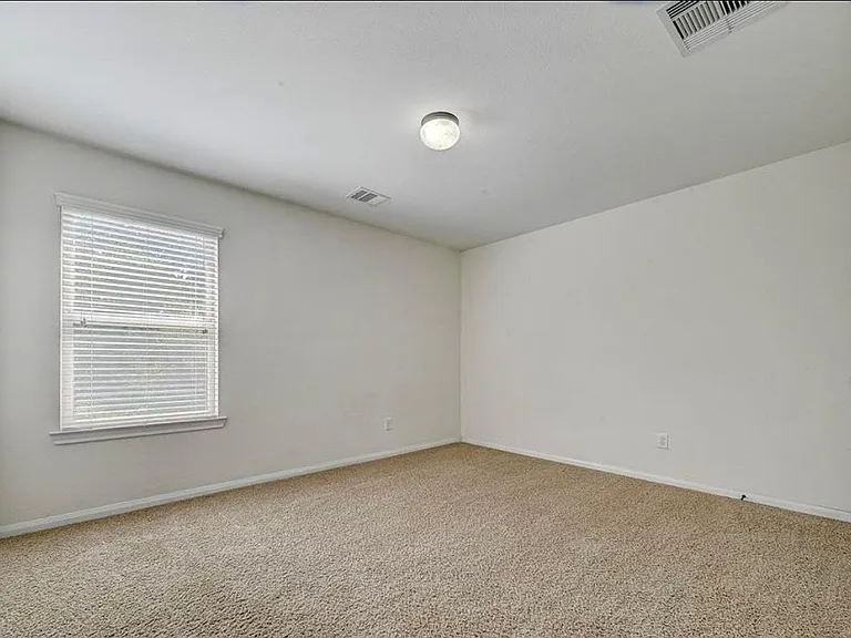 11 Sagamore Ridge Pl — Photo 22