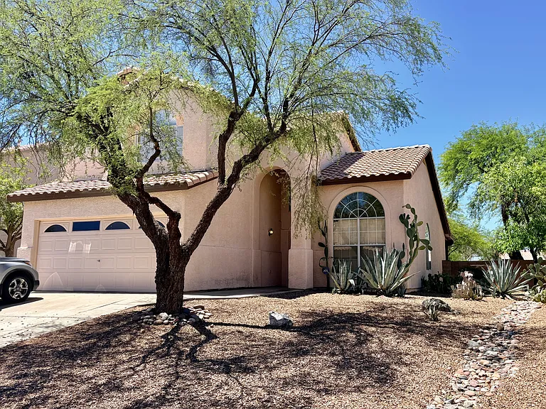 2971 W Calle Lucinda — Photo 1