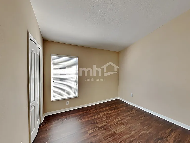10047 Perthshire Cir — Photo 16