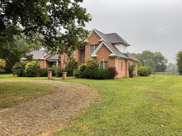 2402 Pembroke Rd, Hopkinsville, KY 42240