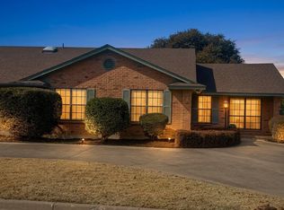 5116 Ledgestone Dr, Fort Worth, TX 76132