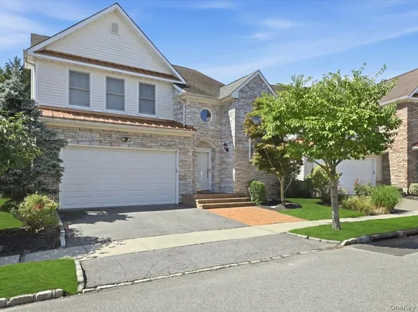 15 W Overlook, Port Washington, NY 11050