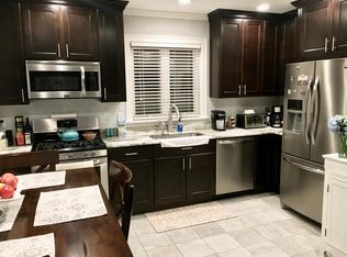 50 Crescent St, Wakefield, MA 01880