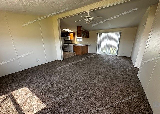 1st image of 4036 N Meadow Ln