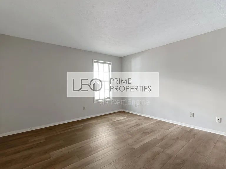 1350 Brockett Pl — Photo 10