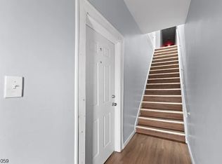 76 Heckel St #2F, Belleville, NJ