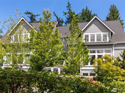 328 Ericksen Avenue NE #R2, Bainbridge Island, WA, 98110
