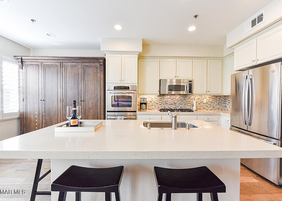 1st image of 334 E Hilltop Way