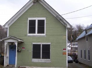 9 Farwell St, Barre, VT 05641