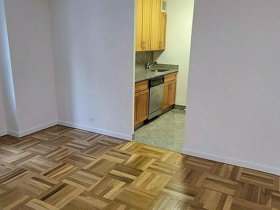 2nd image of 345 W 58th St APT 3S