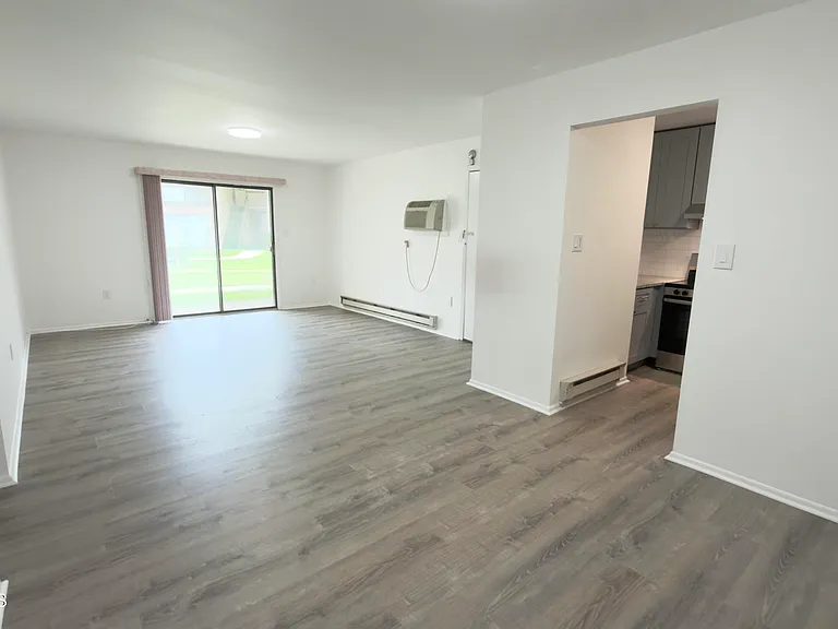 91 Arrowood Rd #D — Photo 14