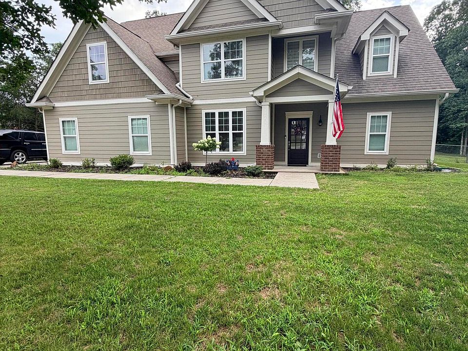 1st image of 2100 Mountain Hollow Dr