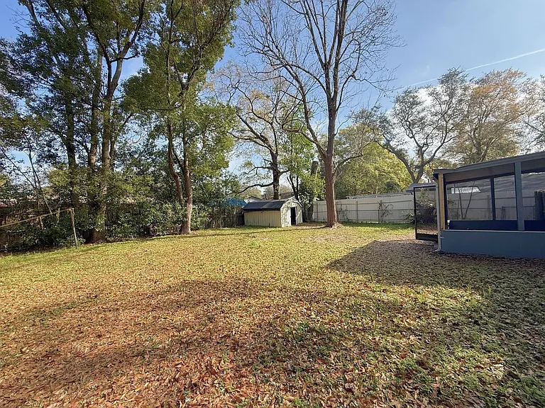 7609 Tacony Dr — Photo 19