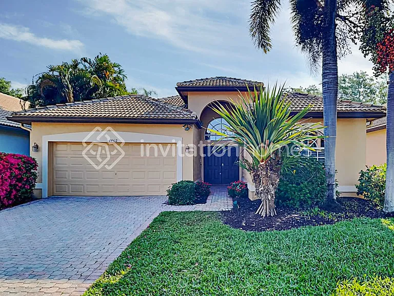 13512 Carrick Green Ct — Photo 1