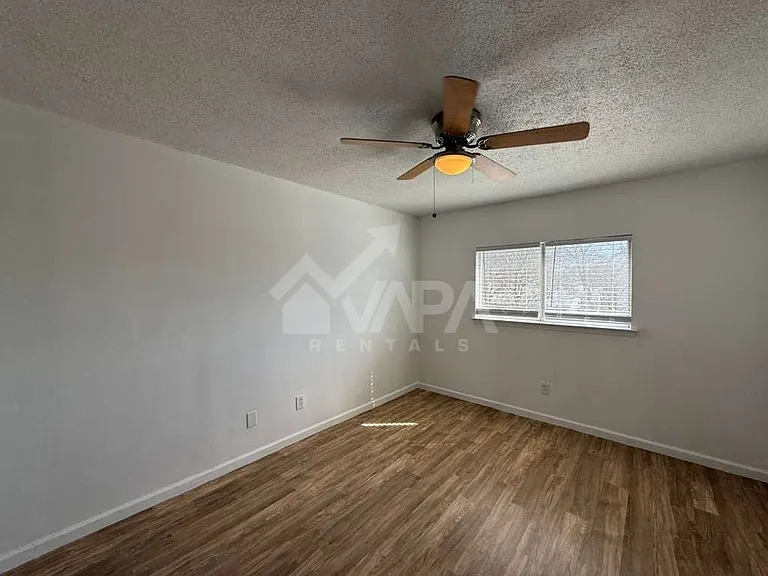 5910 Summer Fest Dr — Photo 9
