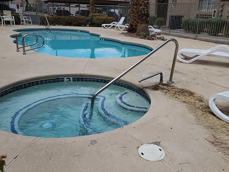 1375 E Hacienda Ave — Photo 2