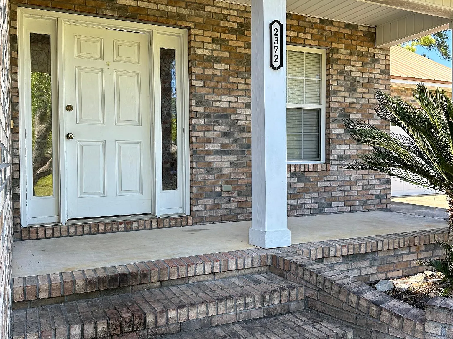 3 bed, 2000 sqft, $1,300 — Photo 2