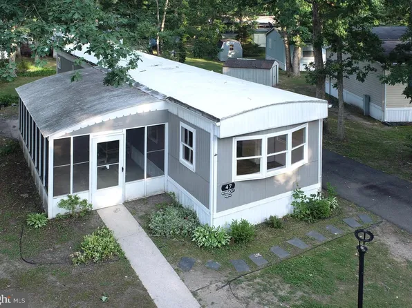 47 Schalick Dr, Elmer, NJ 08318
