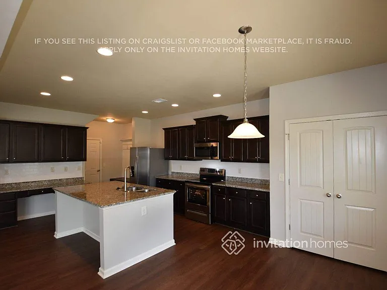 224 Sableshire Way — Photo 4