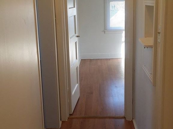 3rd image of 5012 San Francisco Blvd