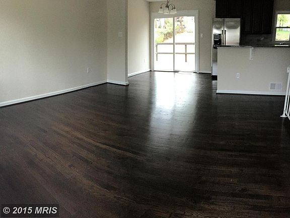 4th image of 14308 Chesterfield Dr
