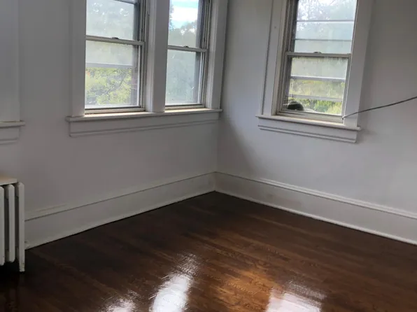 2110 Memorial Ave SW, Roanoke, VA 24015