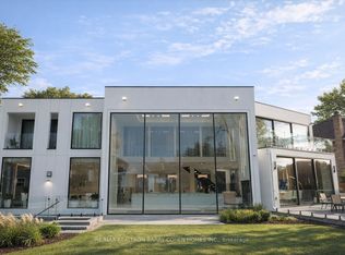8 Cadmus Rd, Toronto, ON M2M2M4
