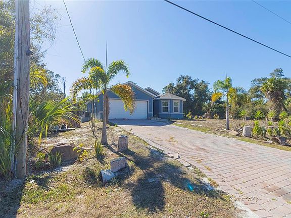 2nd image of 1421 Oregon Ln