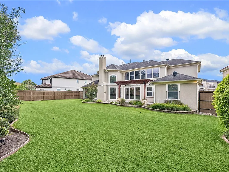 2210 Bywater Dr — Photo 25