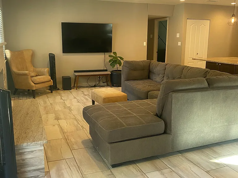 5637 Siboney Loop NE — Photo 3