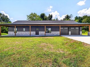 136 Blue Bird Ln, Mitchell, IN 47446