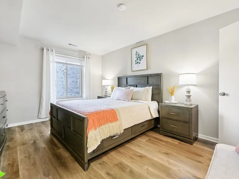 Potomac Garden Apartments — Photo 9