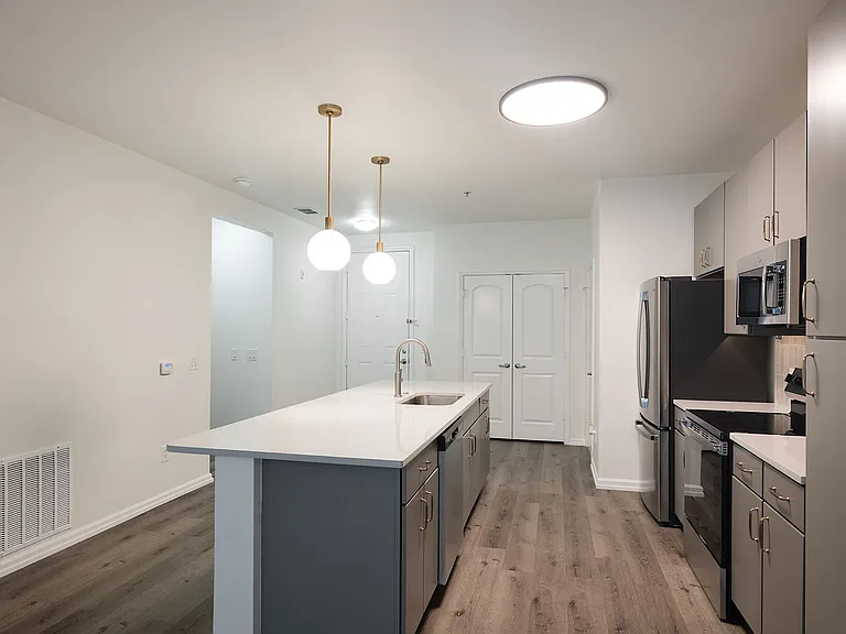 Mosaic Westshore Apartments — Photo 21