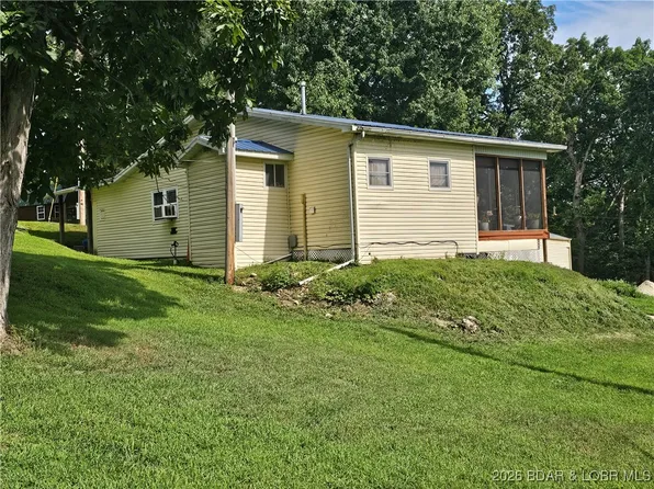 27423 Clyne Dr, Barnett, MO 65011