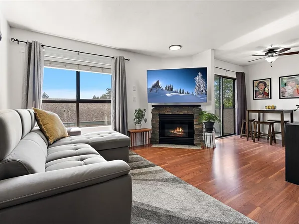 7 Gorge Rd W #306, Saanich, BC V9A 1L9
