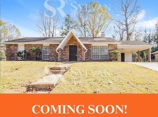 146 Elmwood Pl, Jackson, MS 39212