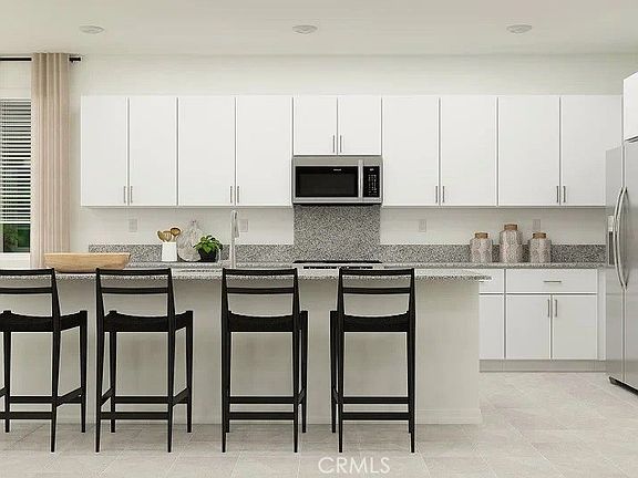 3rd image of 65208 Avenida De Paz