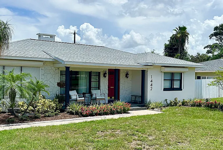 1442 Palmetto St — Photo 3