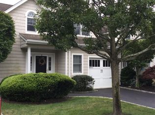 32 Coral Lane, Sayville, NY 11782