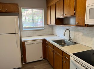 414 Raynor St APT B3, Durham, NC 27703